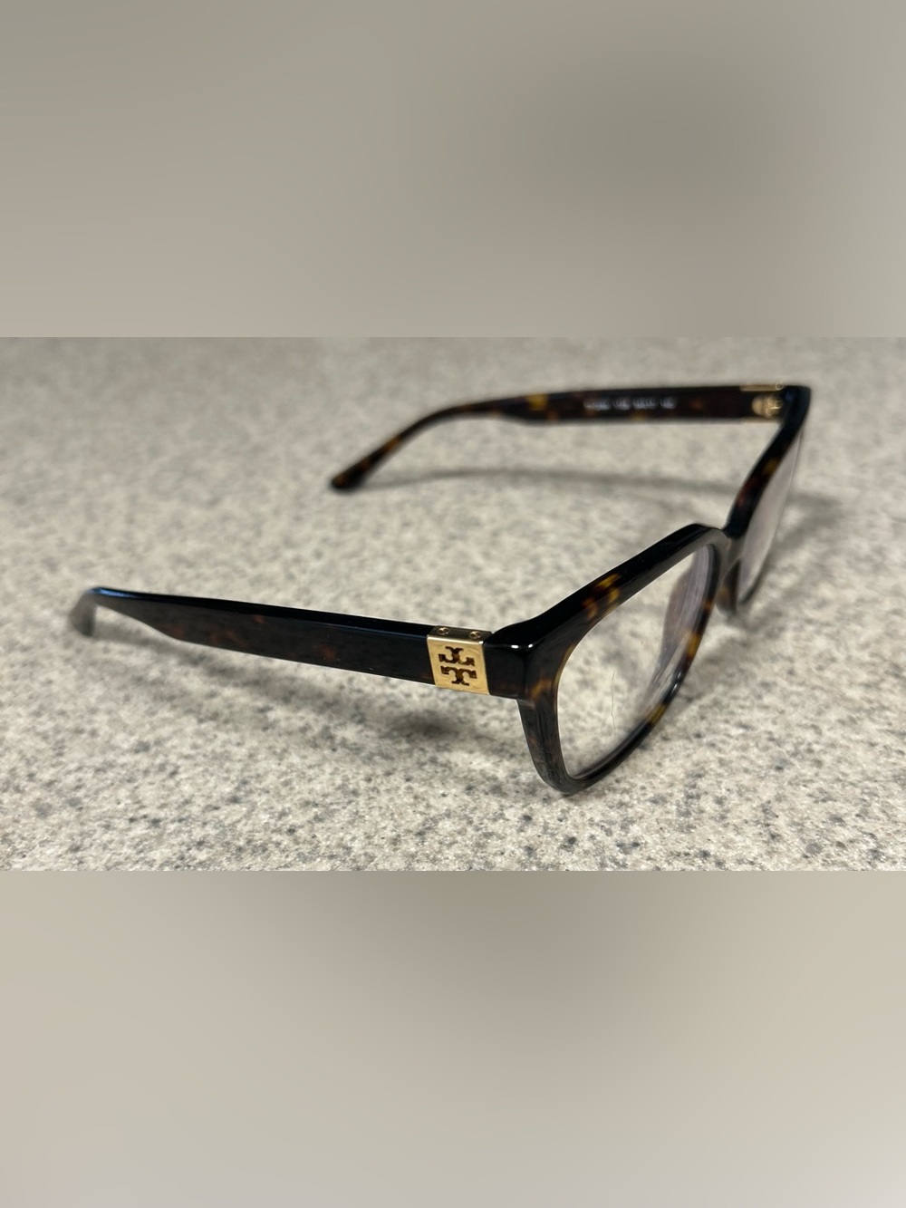 Tory Burch TY2084 1728 54/17-140
Women's Eyeglass Frames 933